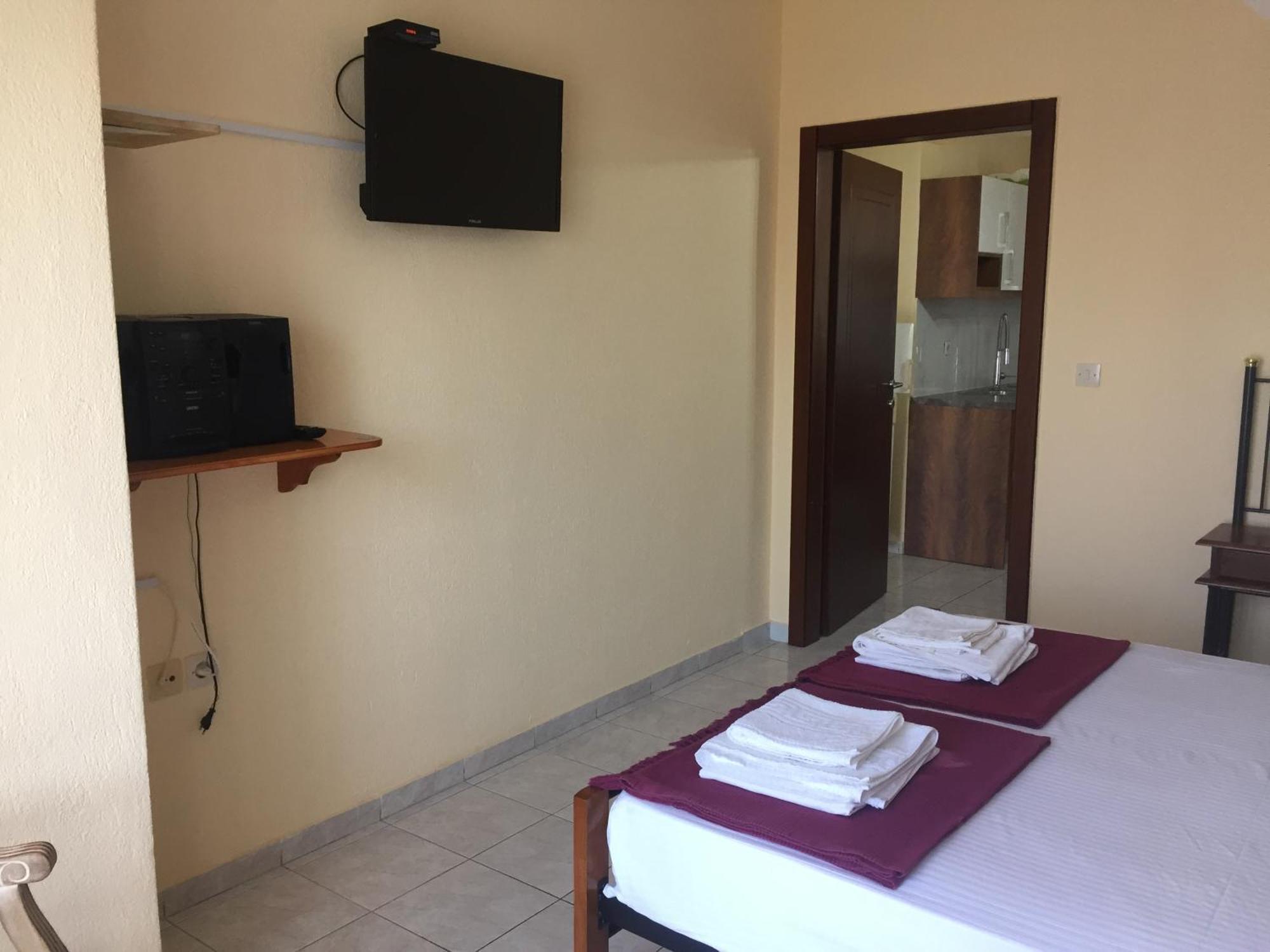 Villa Askamnia And Suites نيكيتي الغرفة الصورة