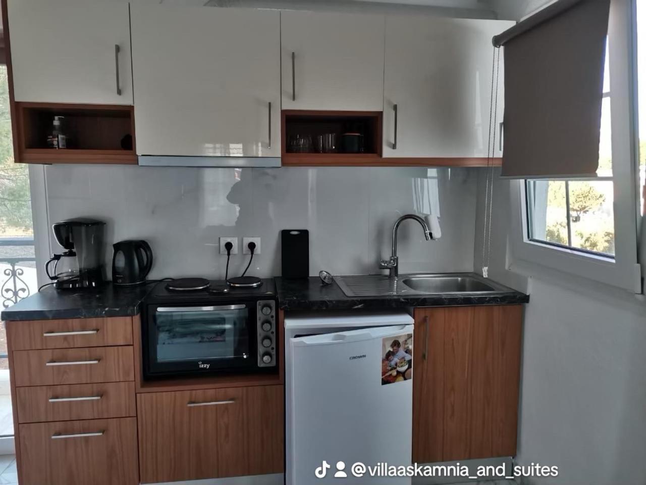 Villa Askamnia And Suites نيكيتي المظهر الخارجي الصورة